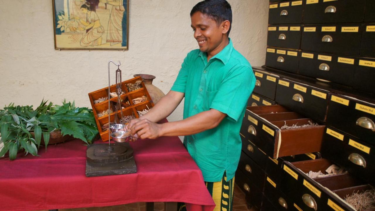 Ayurveda Centrum Lawrence Hill Paradise Hikkaduwa Exteriör bild